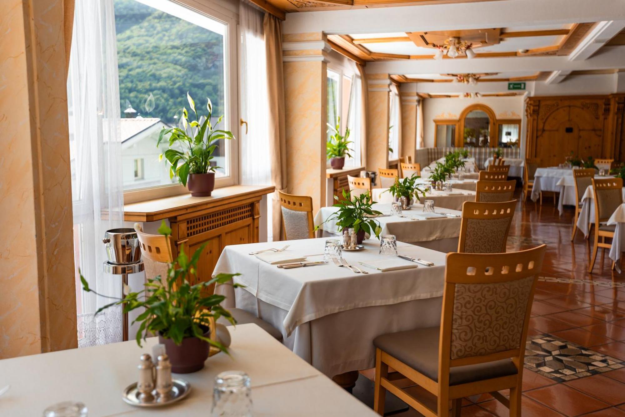 Alpenresort Belvedere Molveno Luaran gambar
